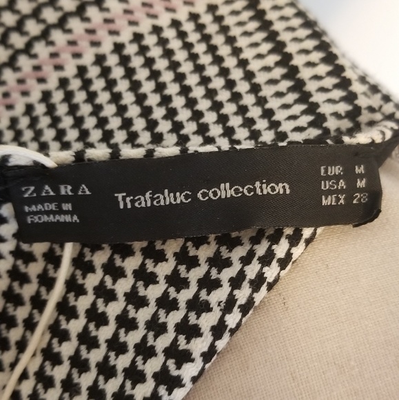 Zara Trafaluc bell sleeve dress - Picture 2 of 4